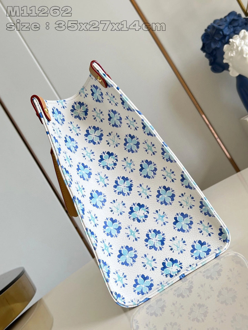 LOUIS VUITTON BAG