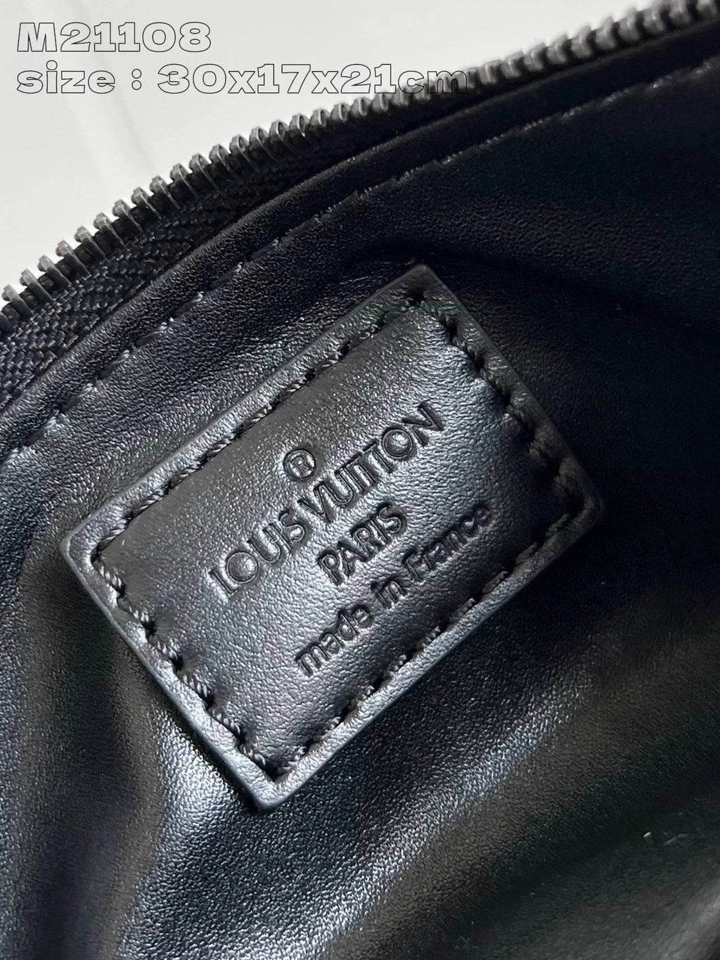 LOUIS VUITTON BAG