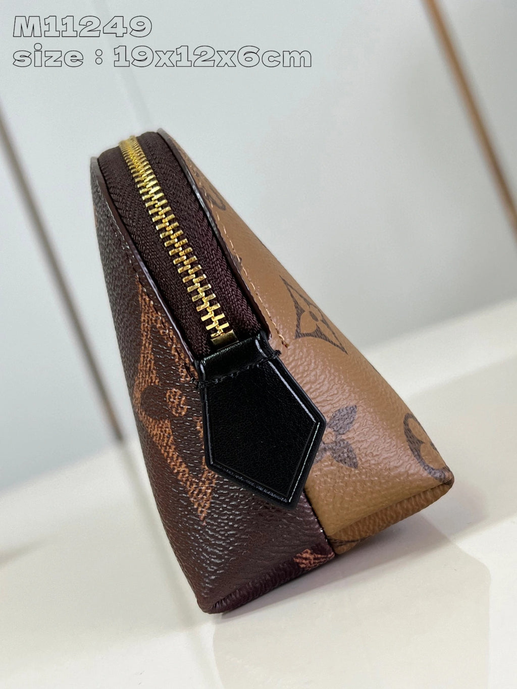 LOUIS VUITTON BAG
