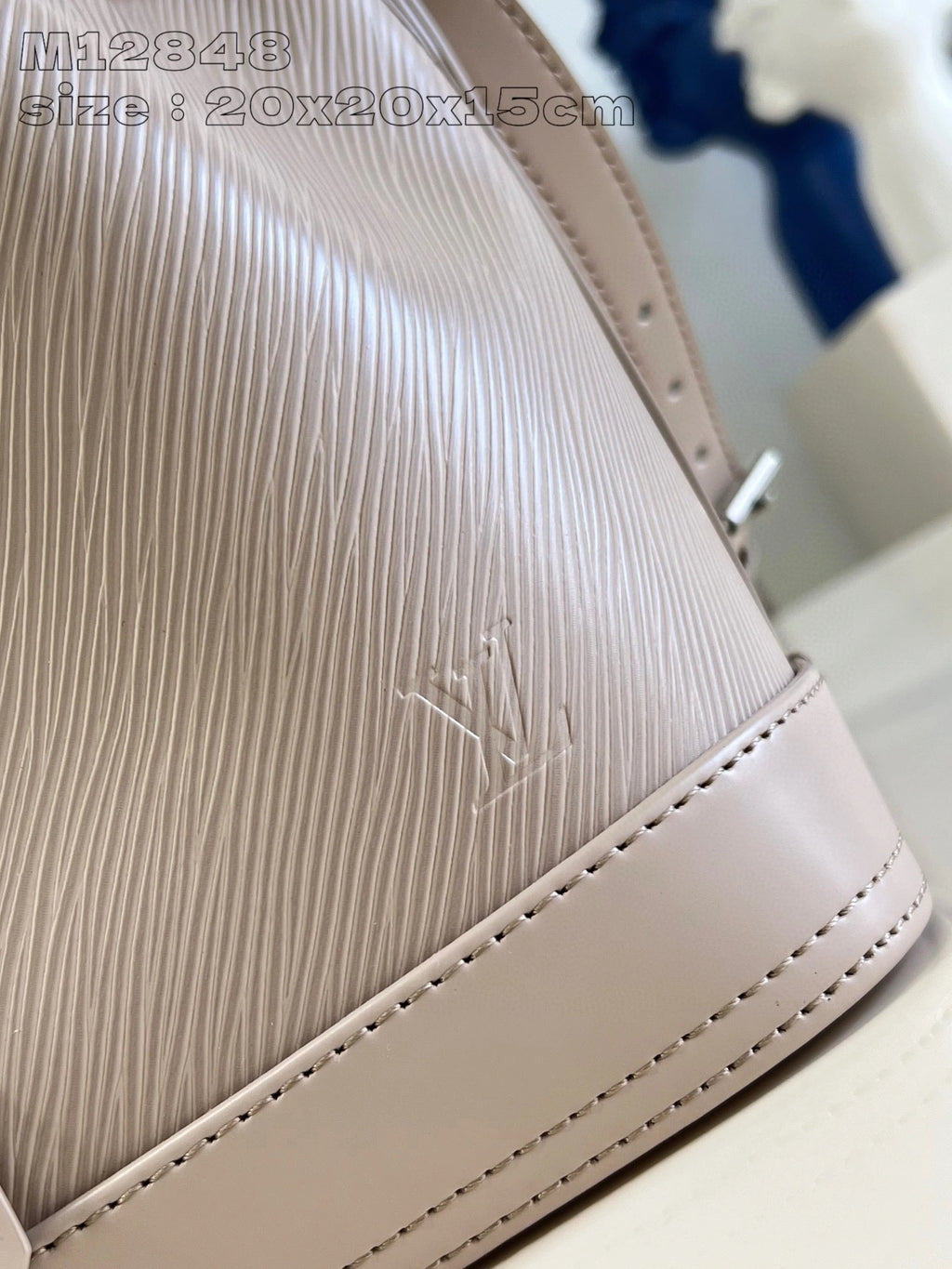 LOUIS VUITTON BAG