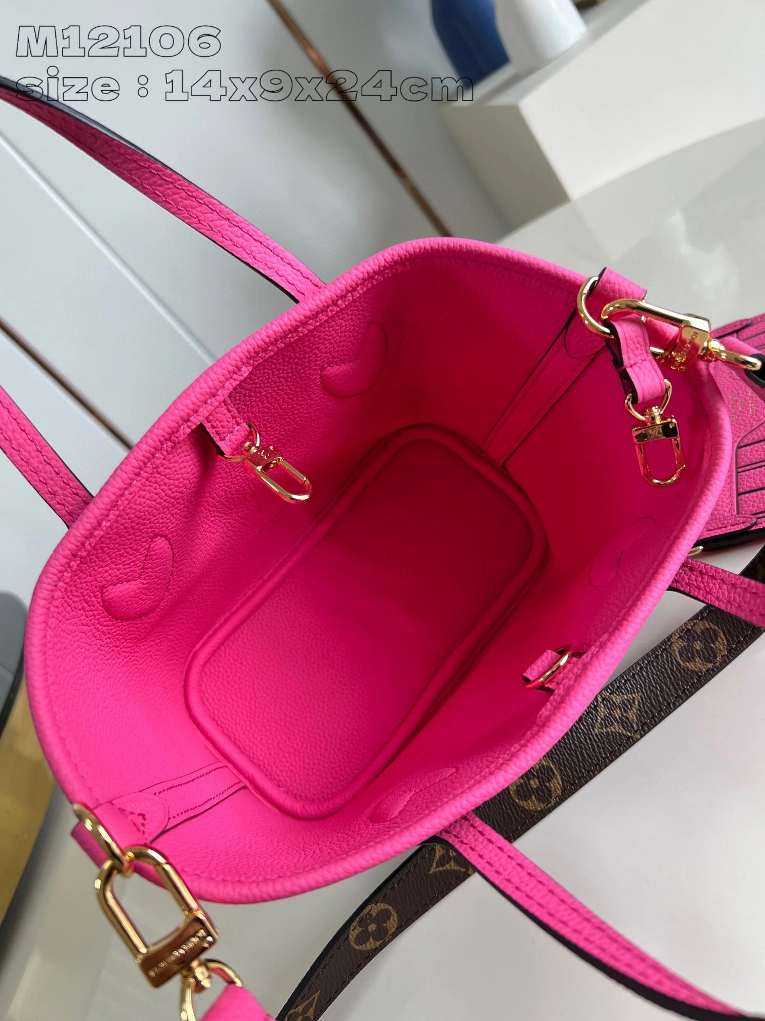 LOUIS VUITTON BAG