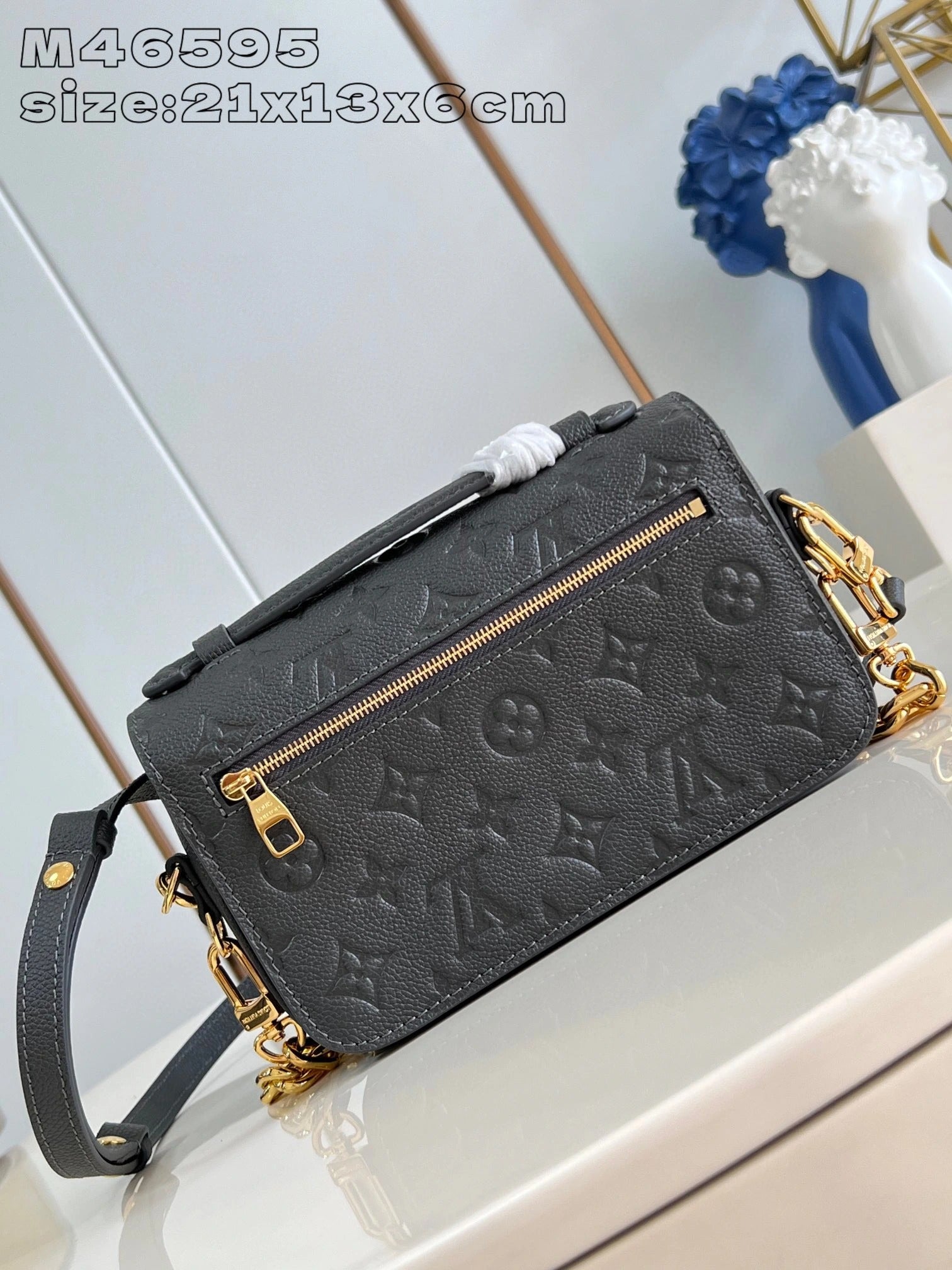 LOUIS VUITTON BAG