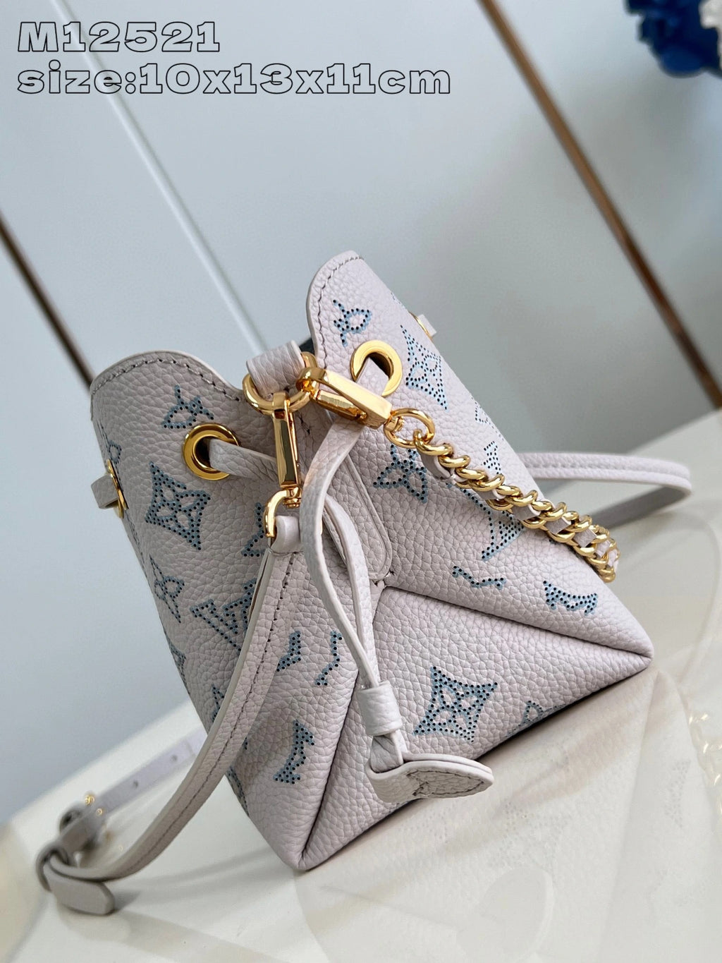 LOUIS VUITTON BAG