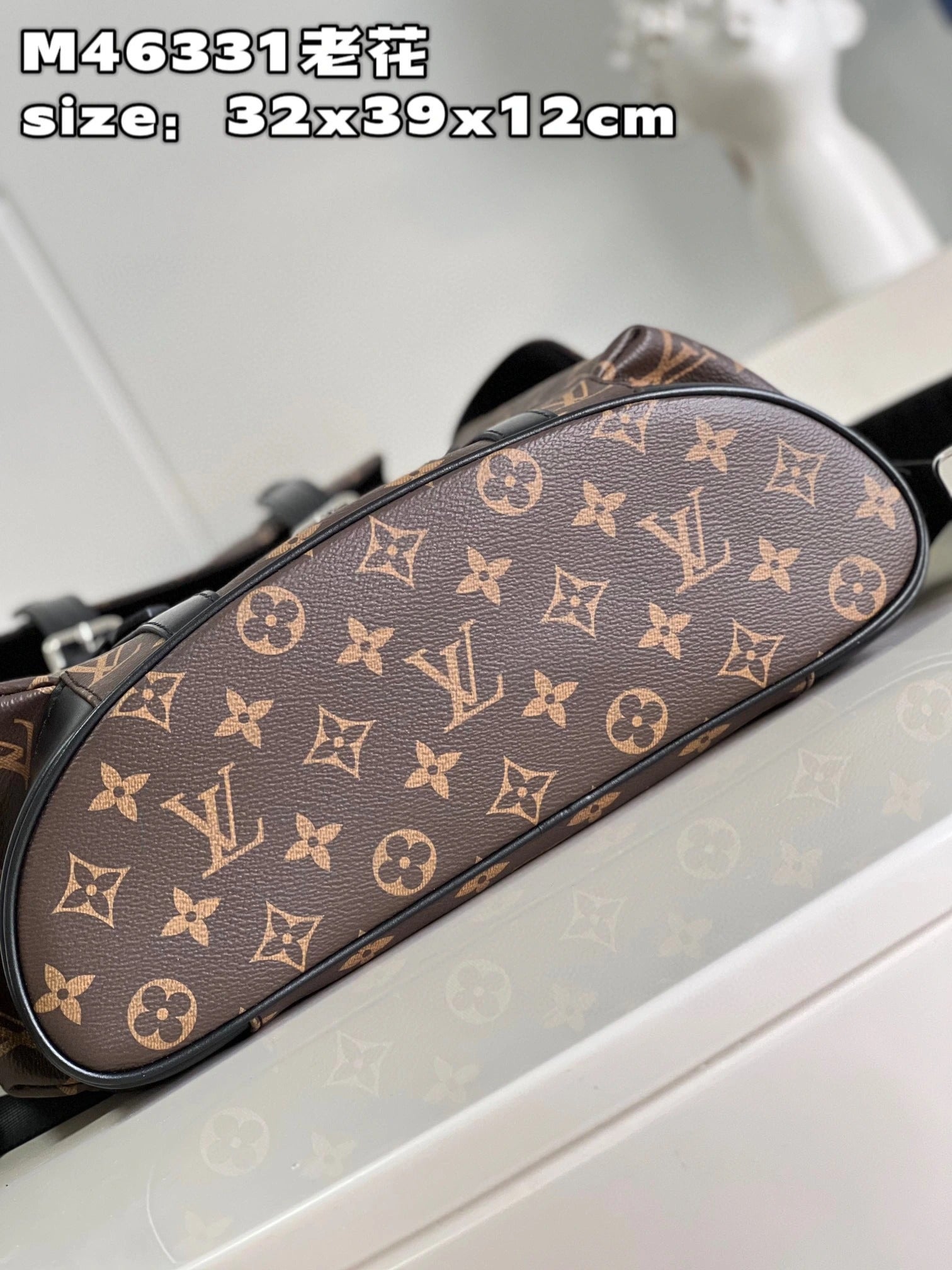 LOUIS VUITTON BAG