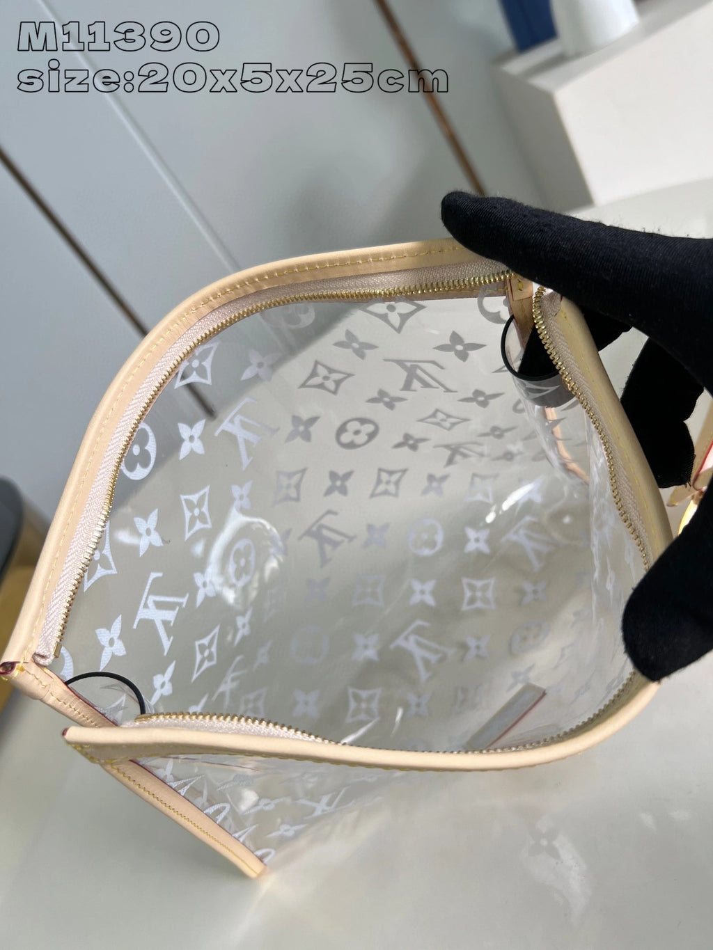 LOUIS VUITTON BAG