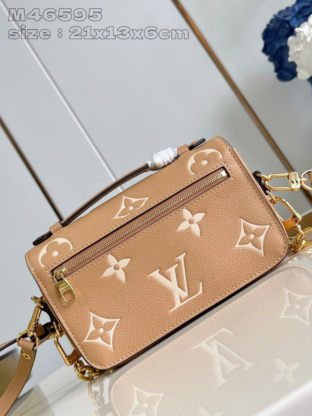 LOUIS VUITTON BAG