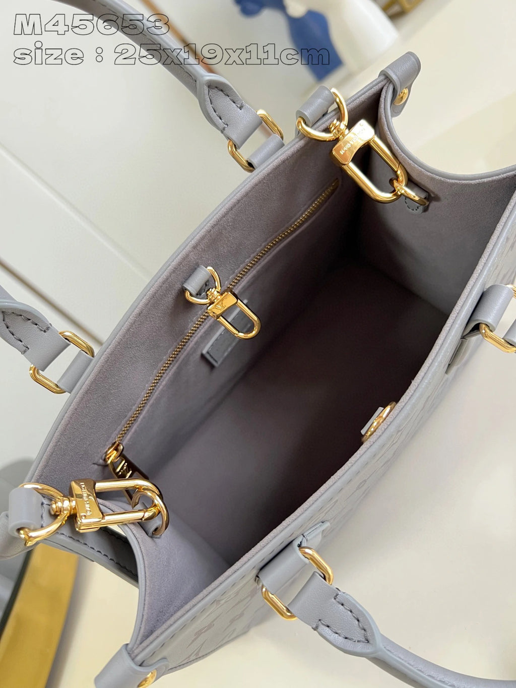 LOUIS VUITTON BAG