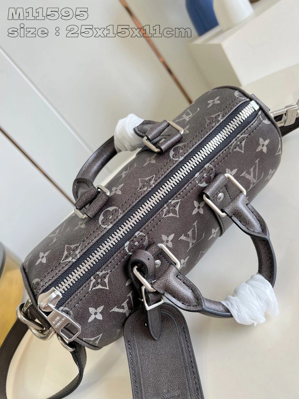 LOUIS VUITTON BAG