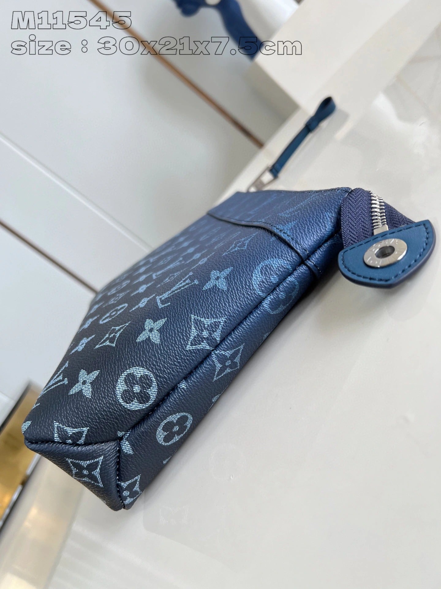 LOUIS VUITTON BAG