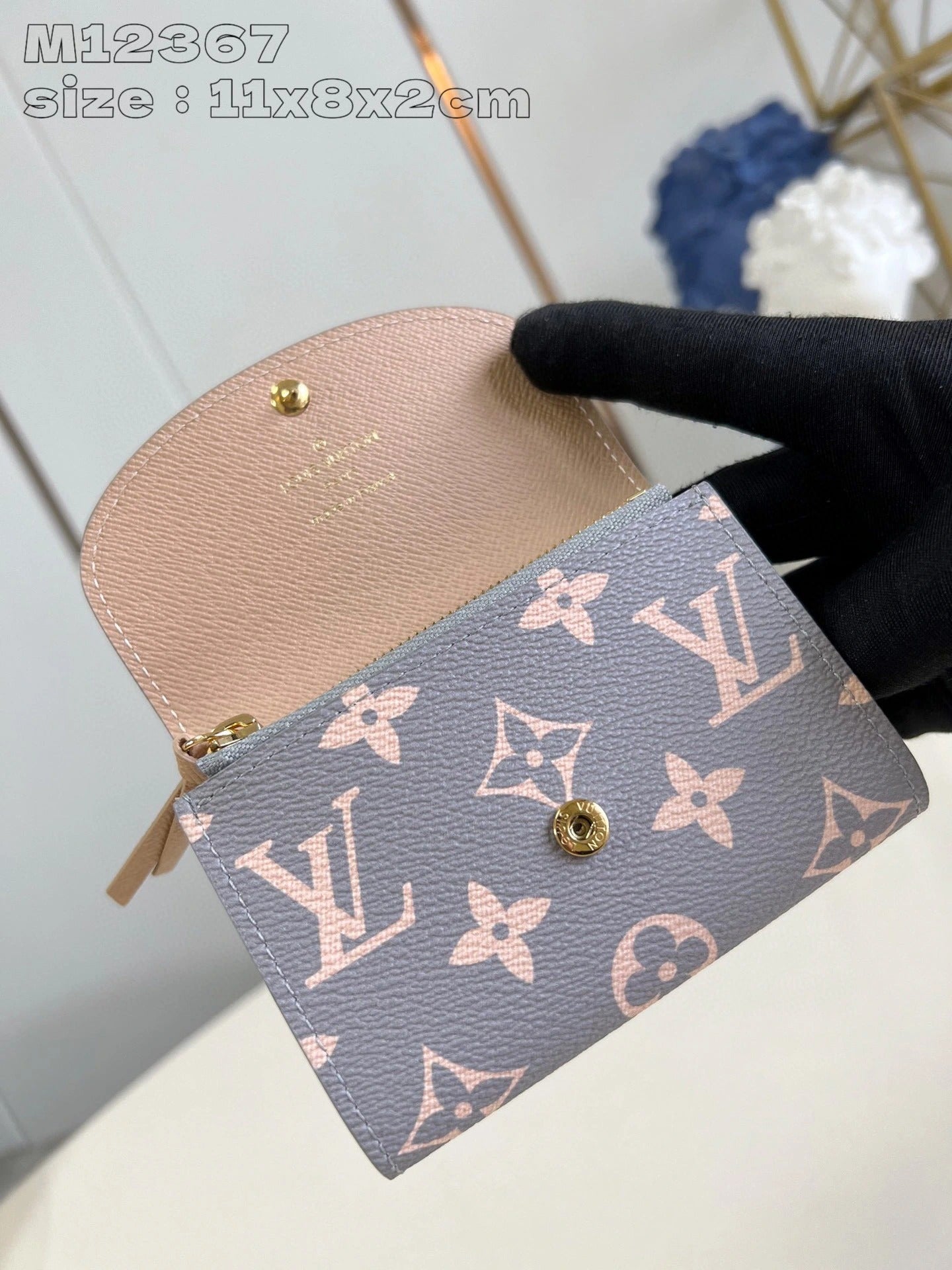 LOUIS VUITTON BAG