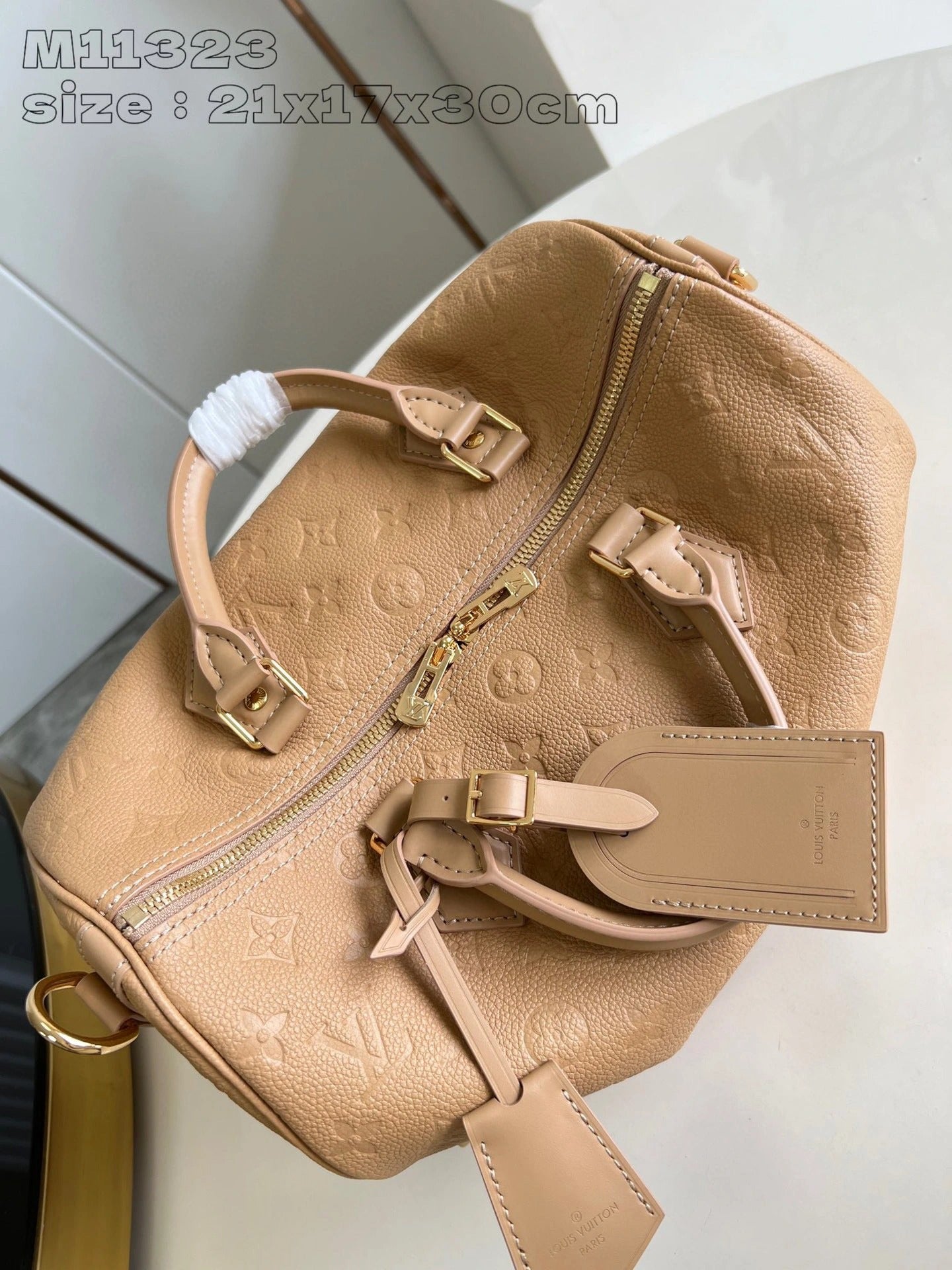 LOUIS VUITTON BAG
