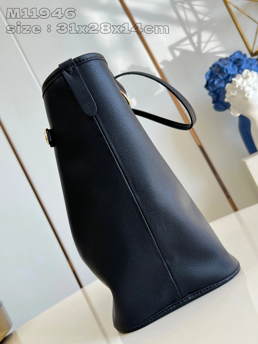 LOUIS VUITTON BAG