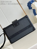 LOUIS VUITTON BAG
