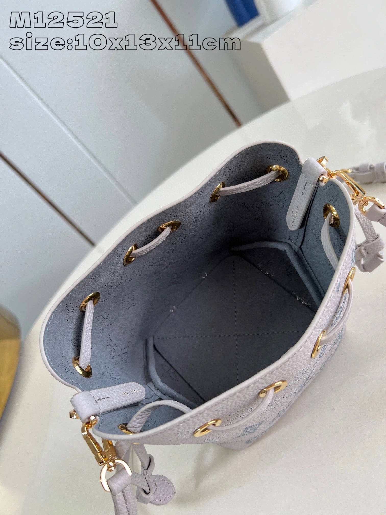 LOUIS VUITTON BAG
