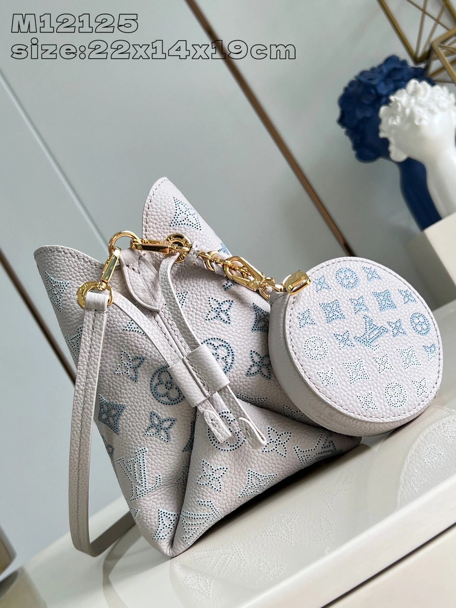 LOUIS VUITTON BAG