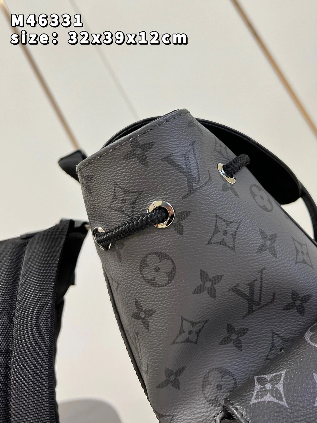 LOUIS VUITTON BAG