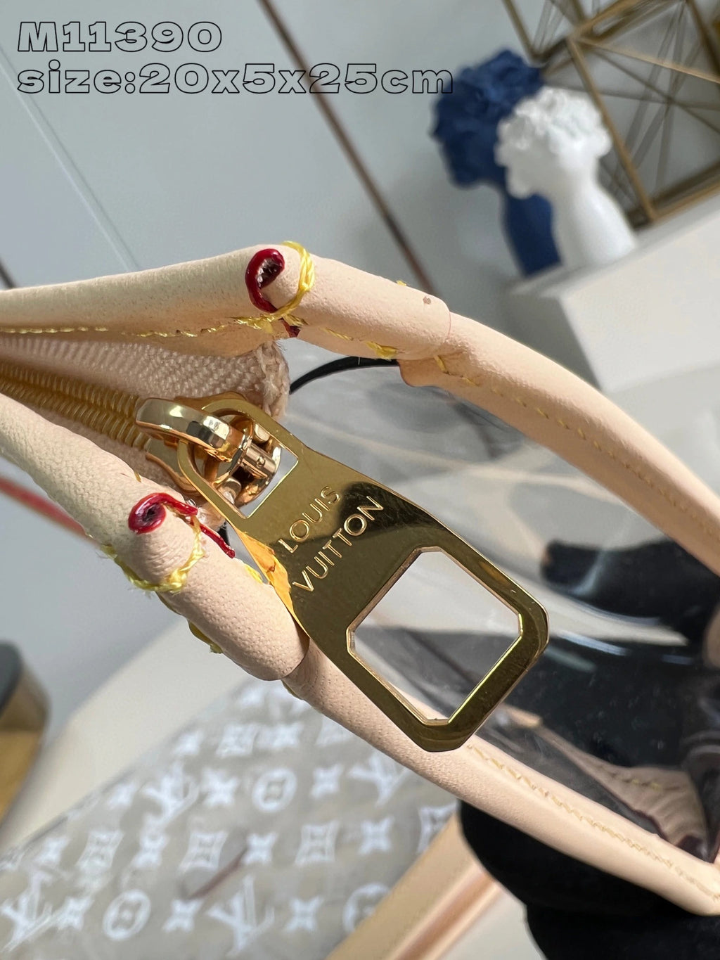 LOUIS VUITTON BAG