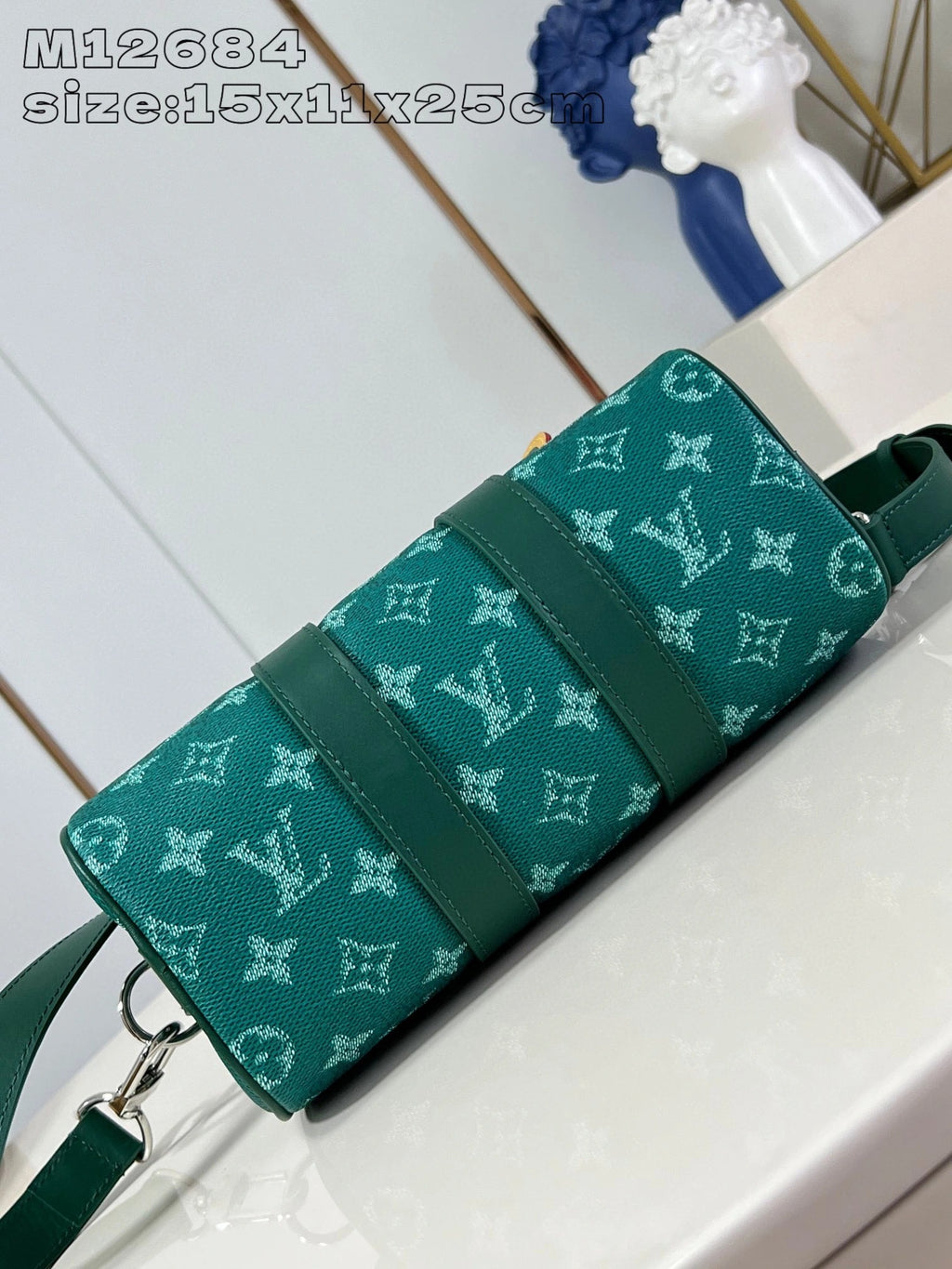 LOUIS VUITTON BAG
