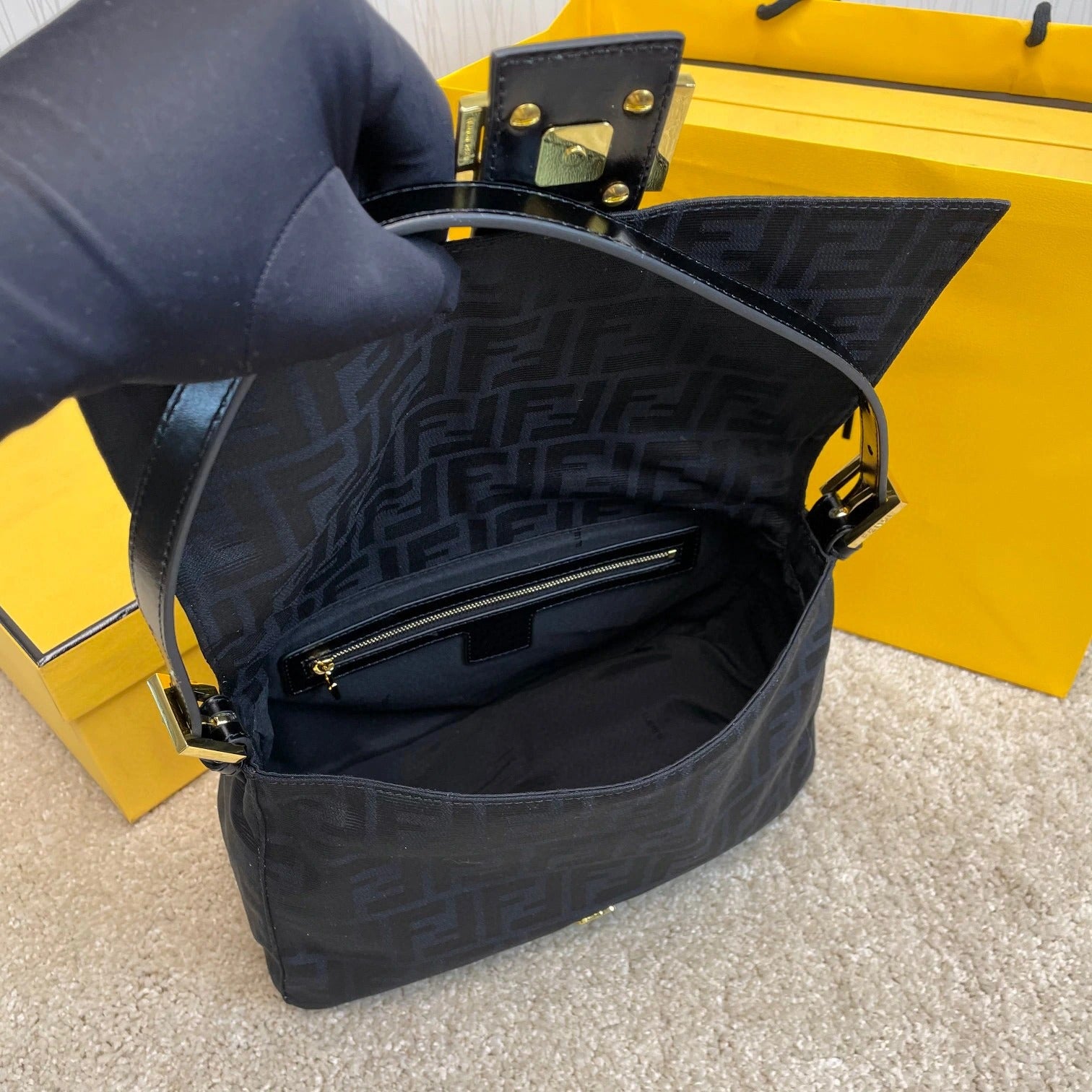 FENDI BAG