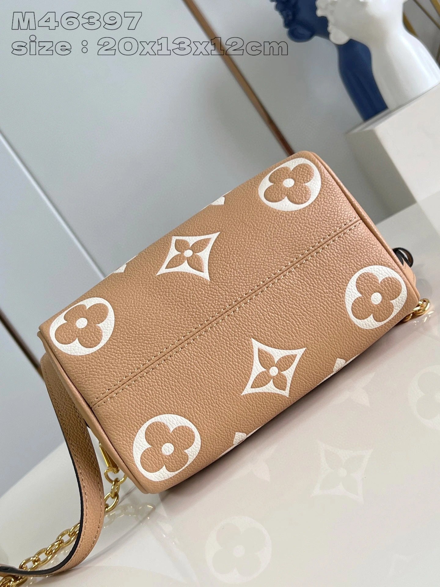 LOUIS VUITTON BAG