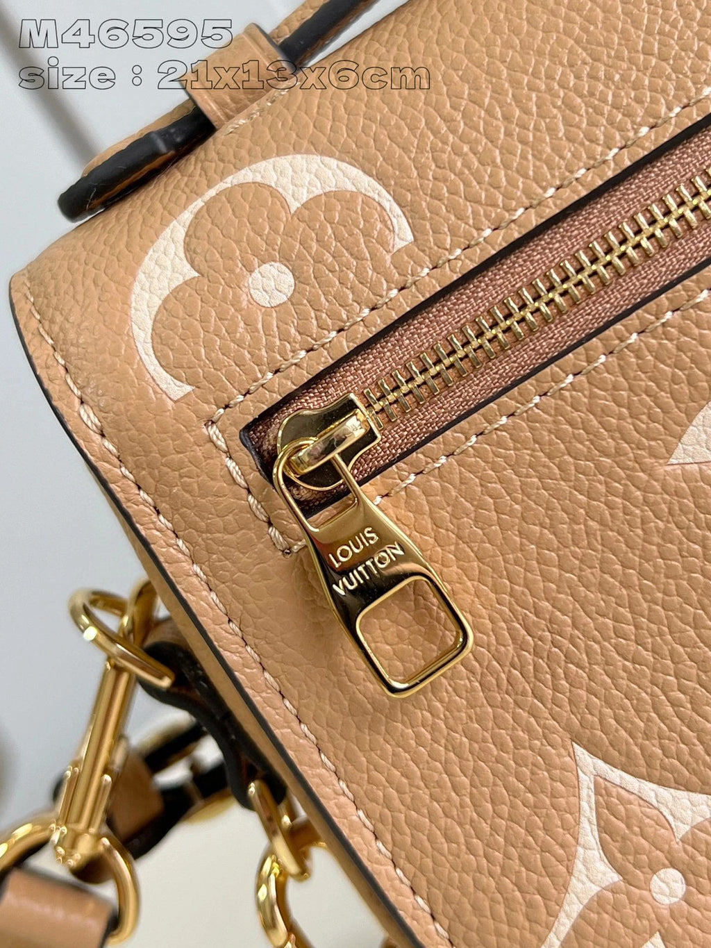 LOUIS VUITTON BAG