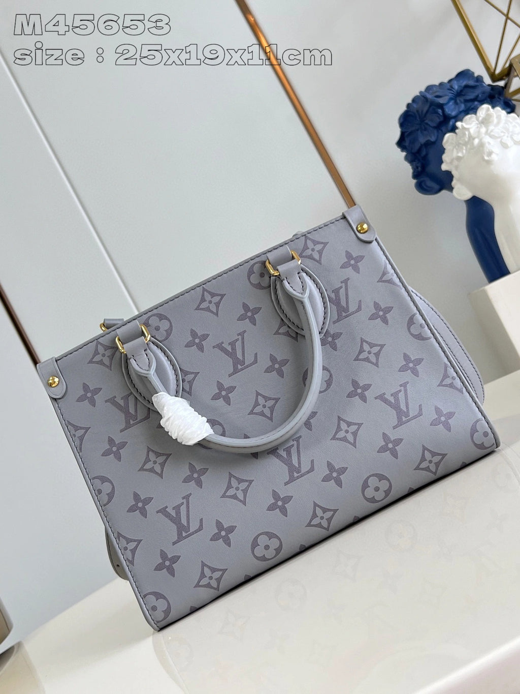 LOUIS VUITTON BAG