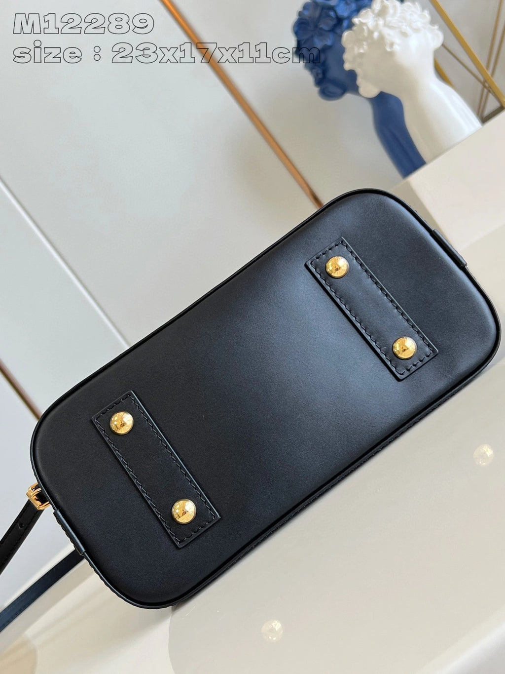 LOUIS VUITTON BAG