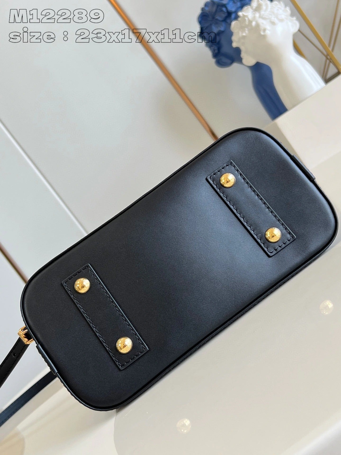 LOUIS VUITTON BAG