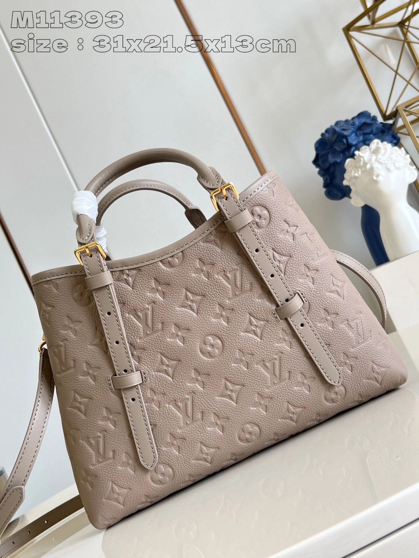 LOUIS VUITTON BAG