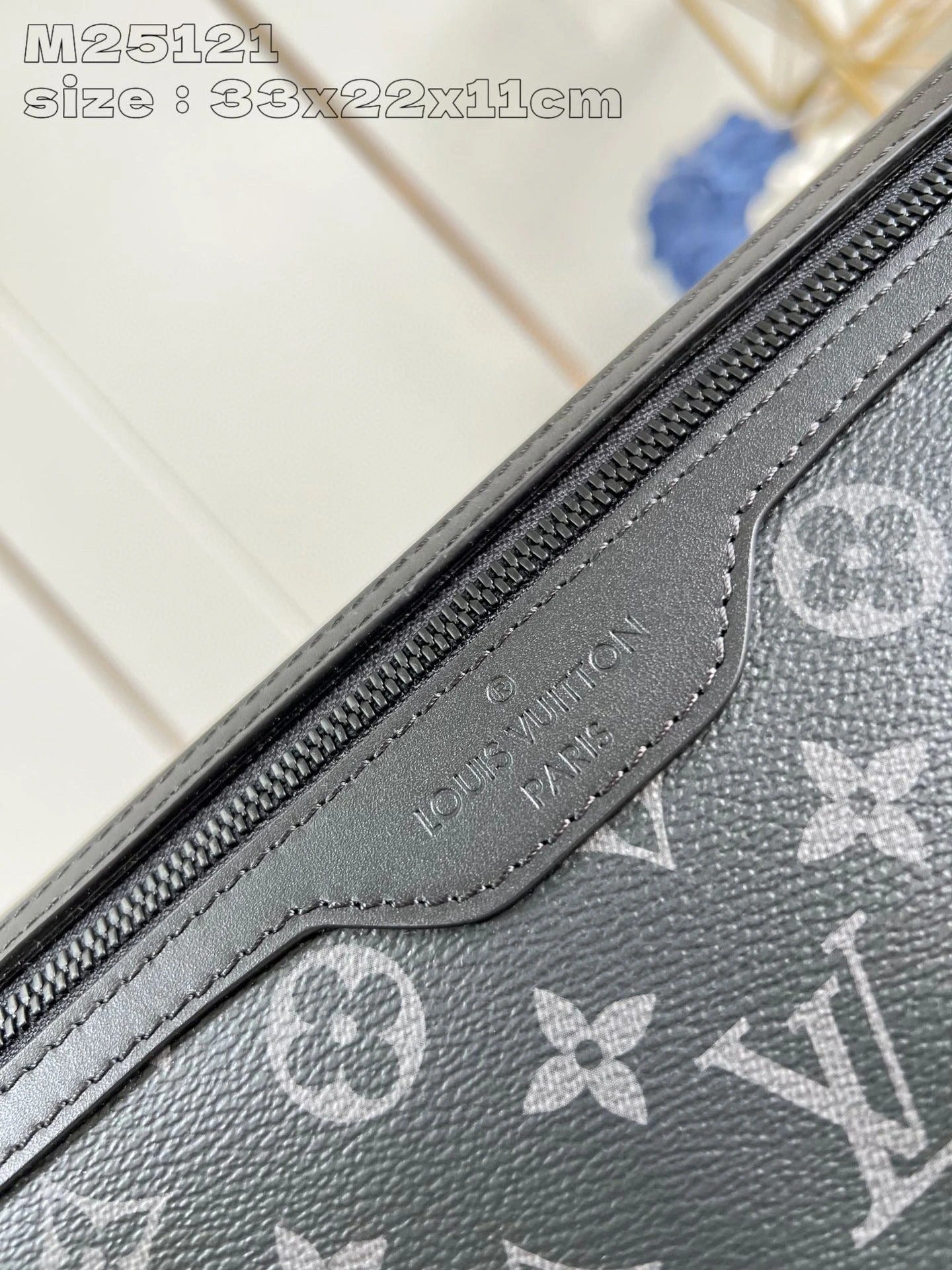 LOUIS VUITTON BAG
