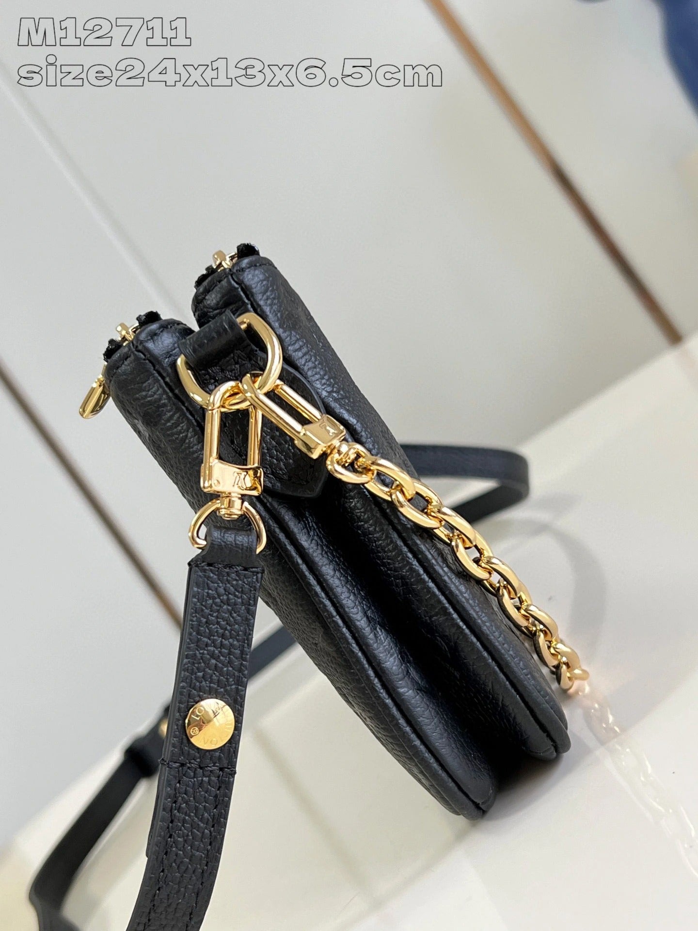 LOUIS VUITTON BAG