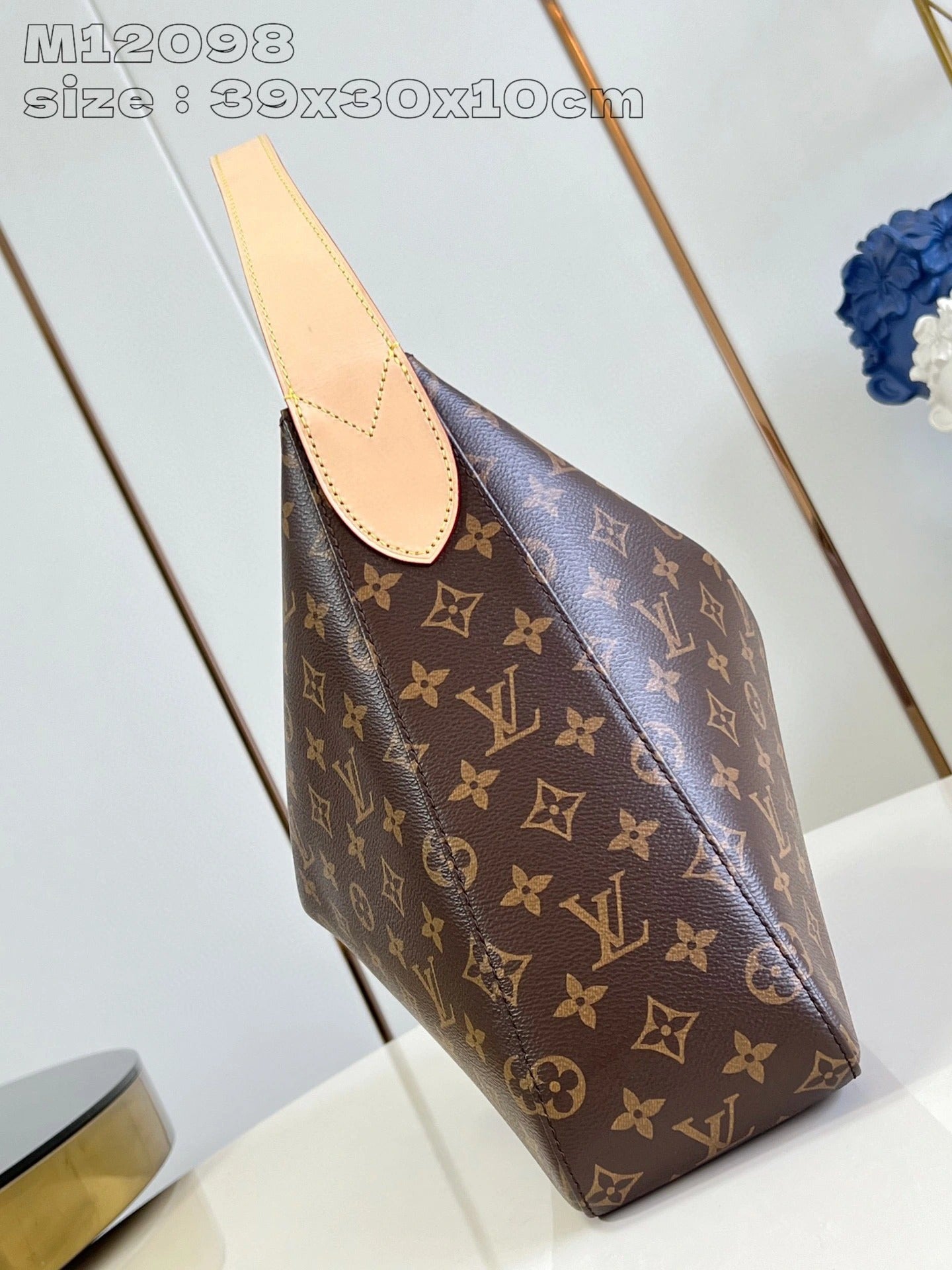 LOUIS VUITTON BAG