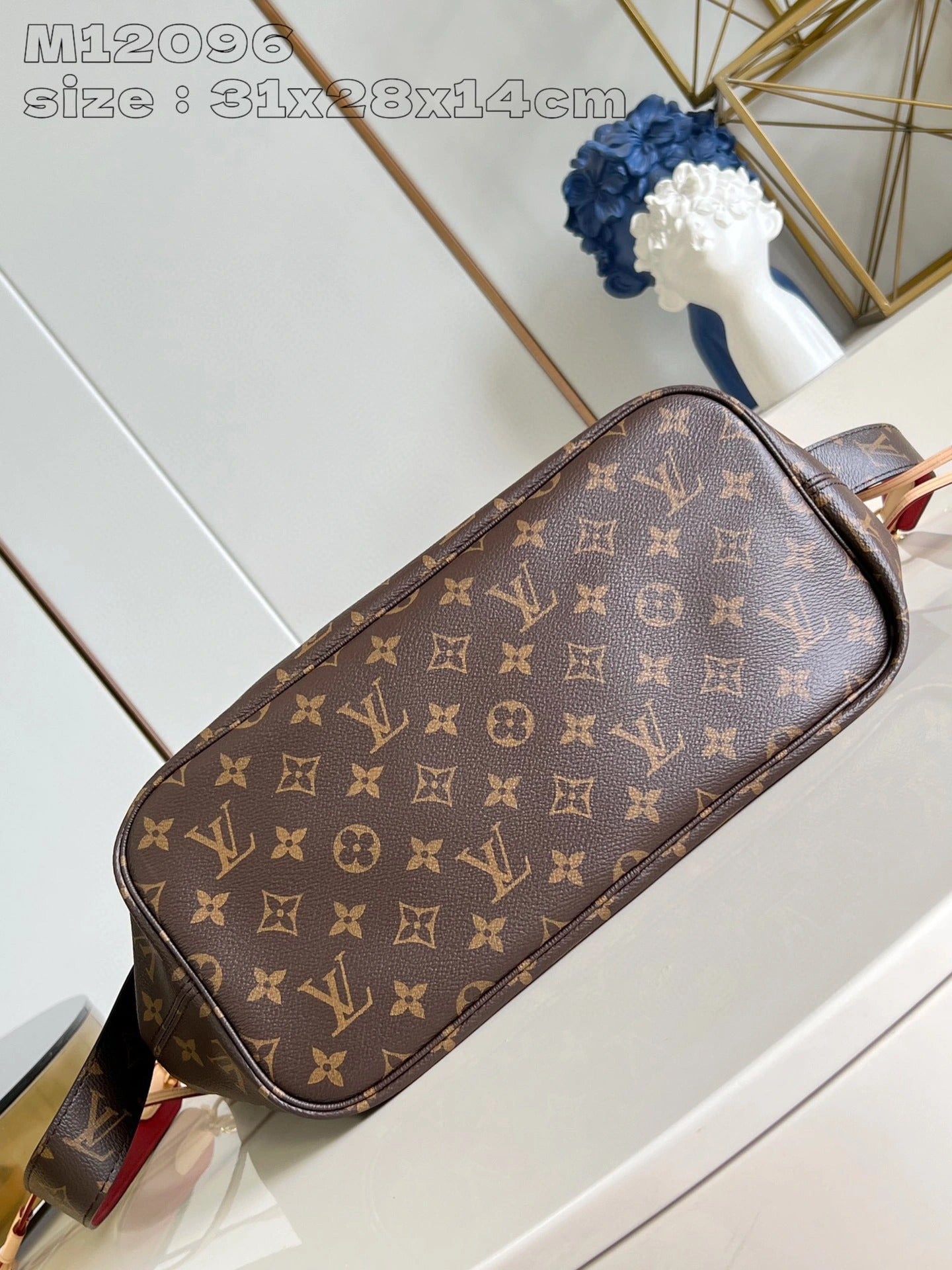 LOUIS VUITTON BAG