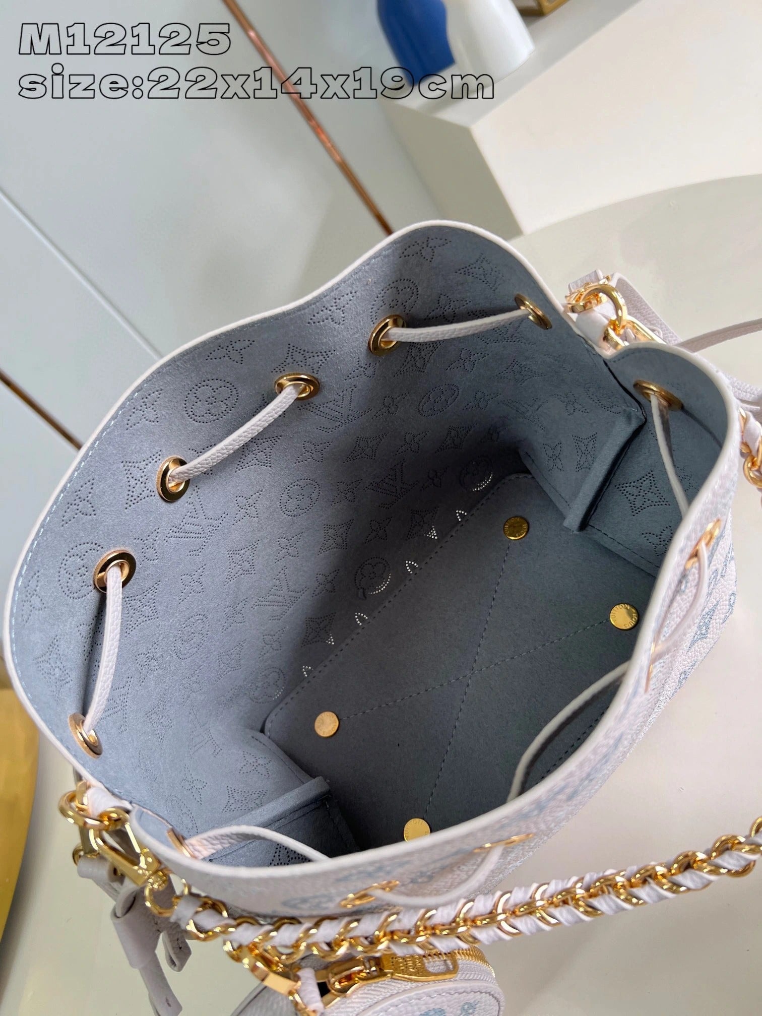LOUIS VUITTON BAG