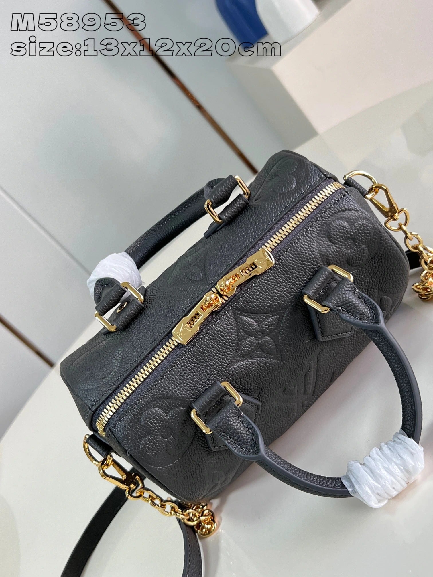 LOUIS VUITTON BAG
