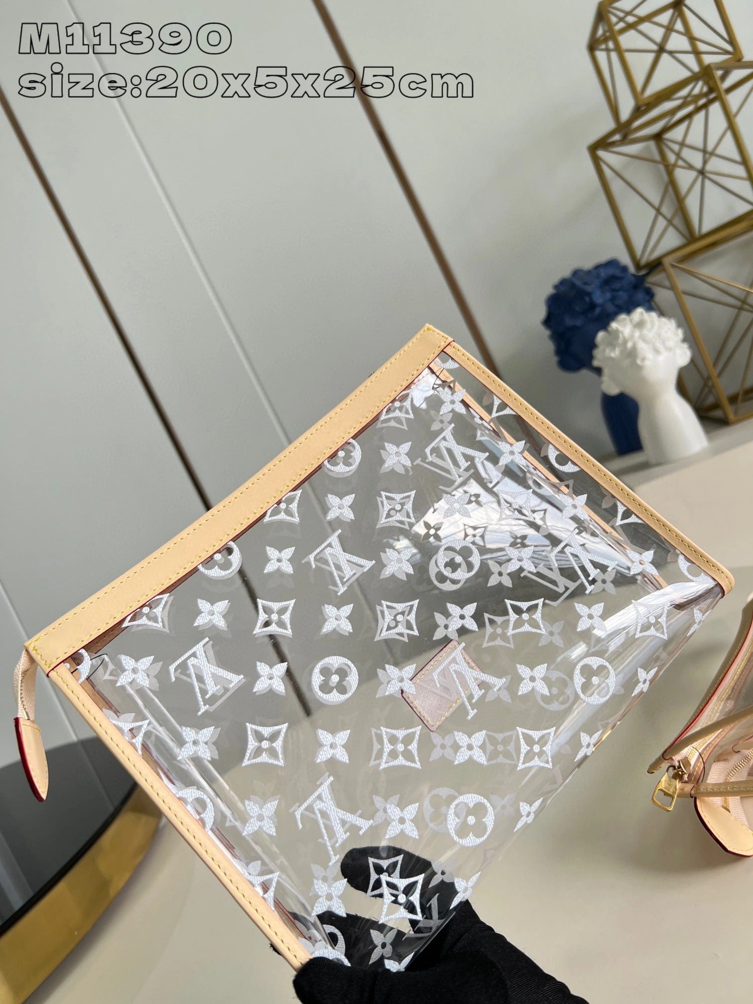 LOUIS VUITTON BAG