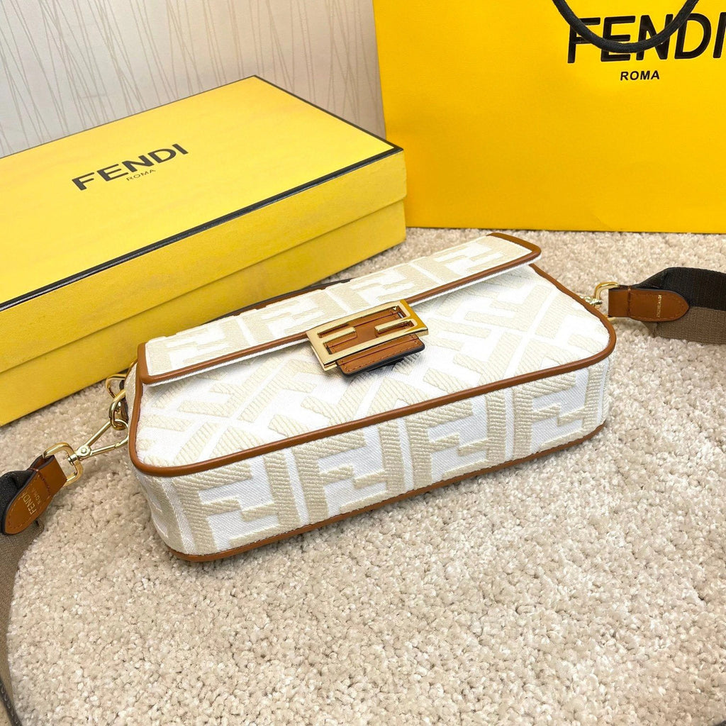 FENDI BAG