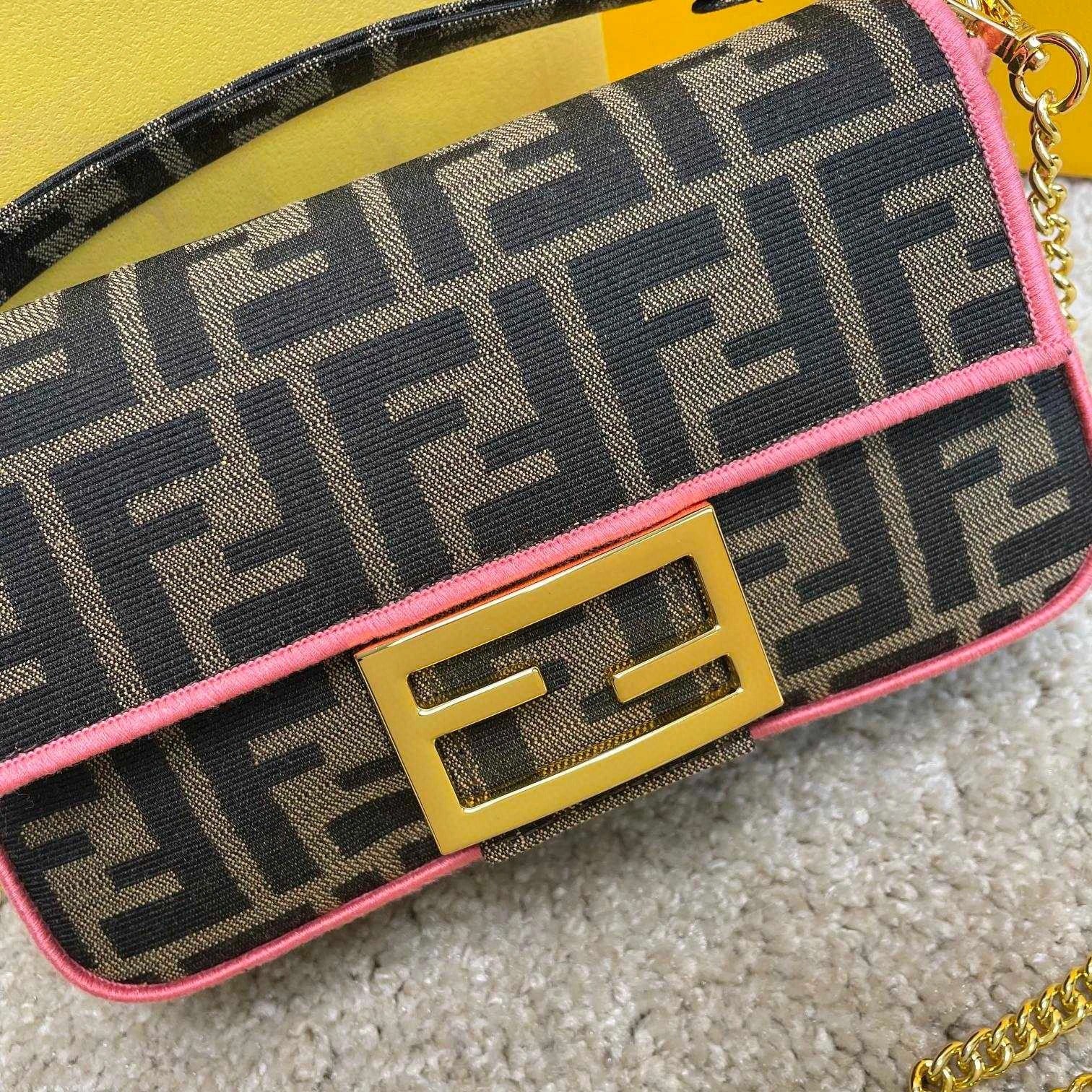 FENDI BAG
