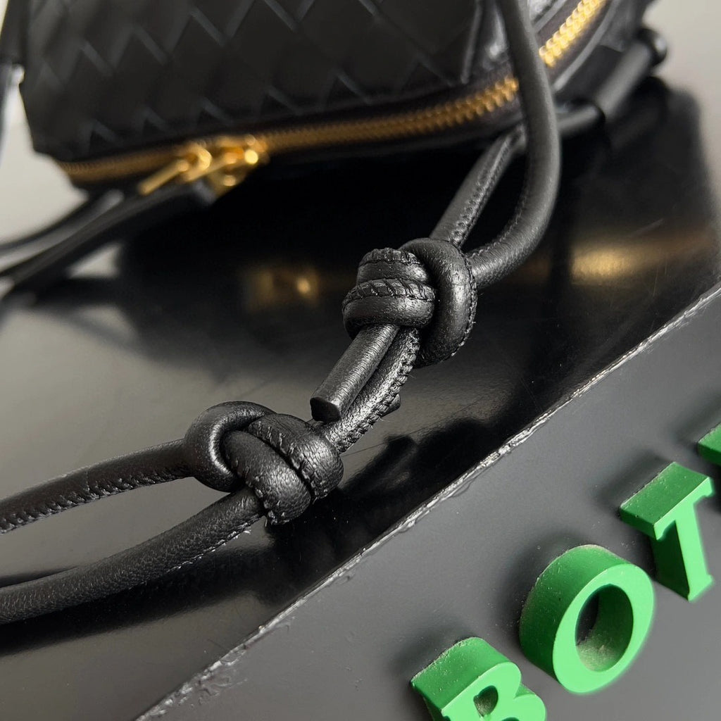 BOTTECA VENETA BAG
