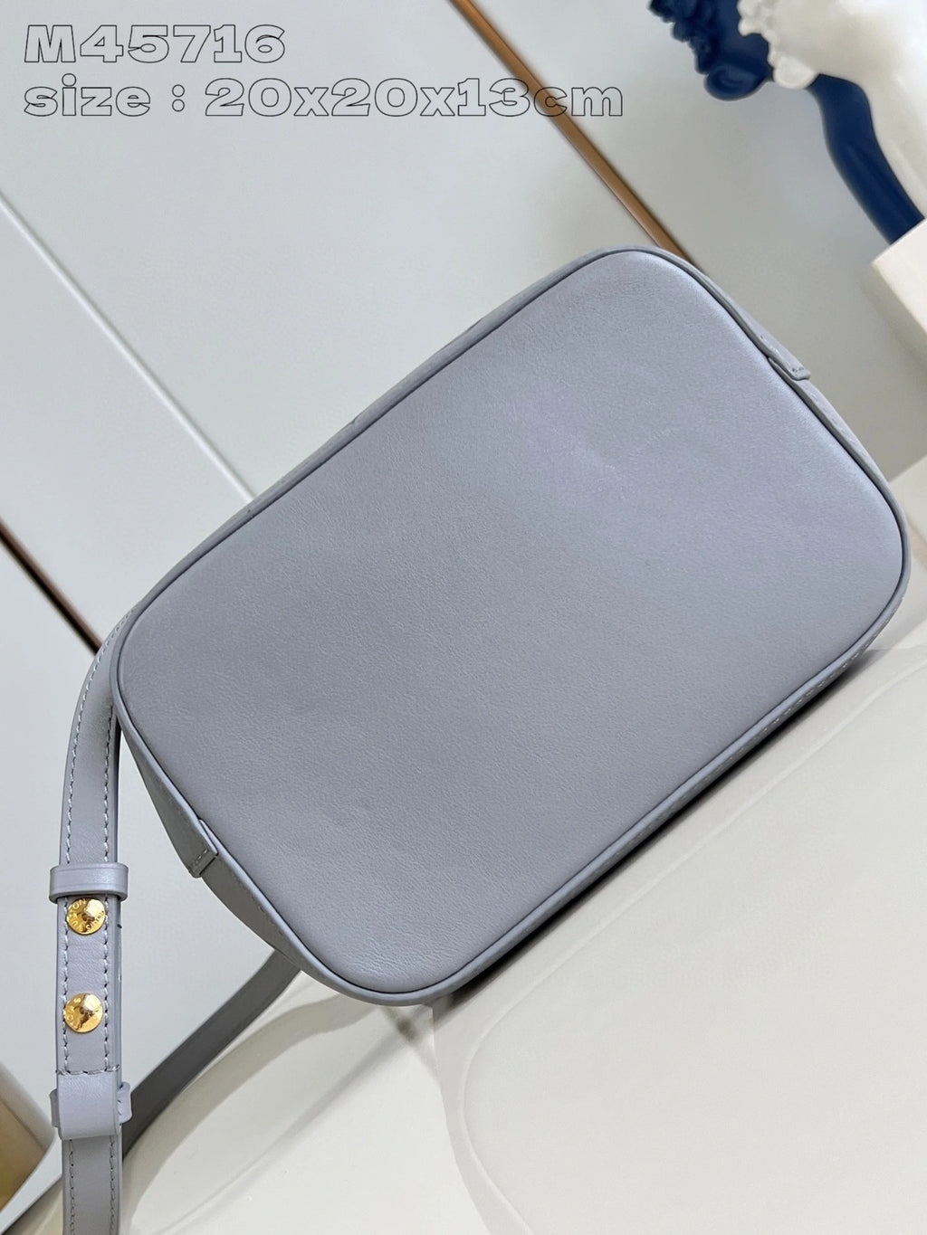 LOUIS VUITTON BAG