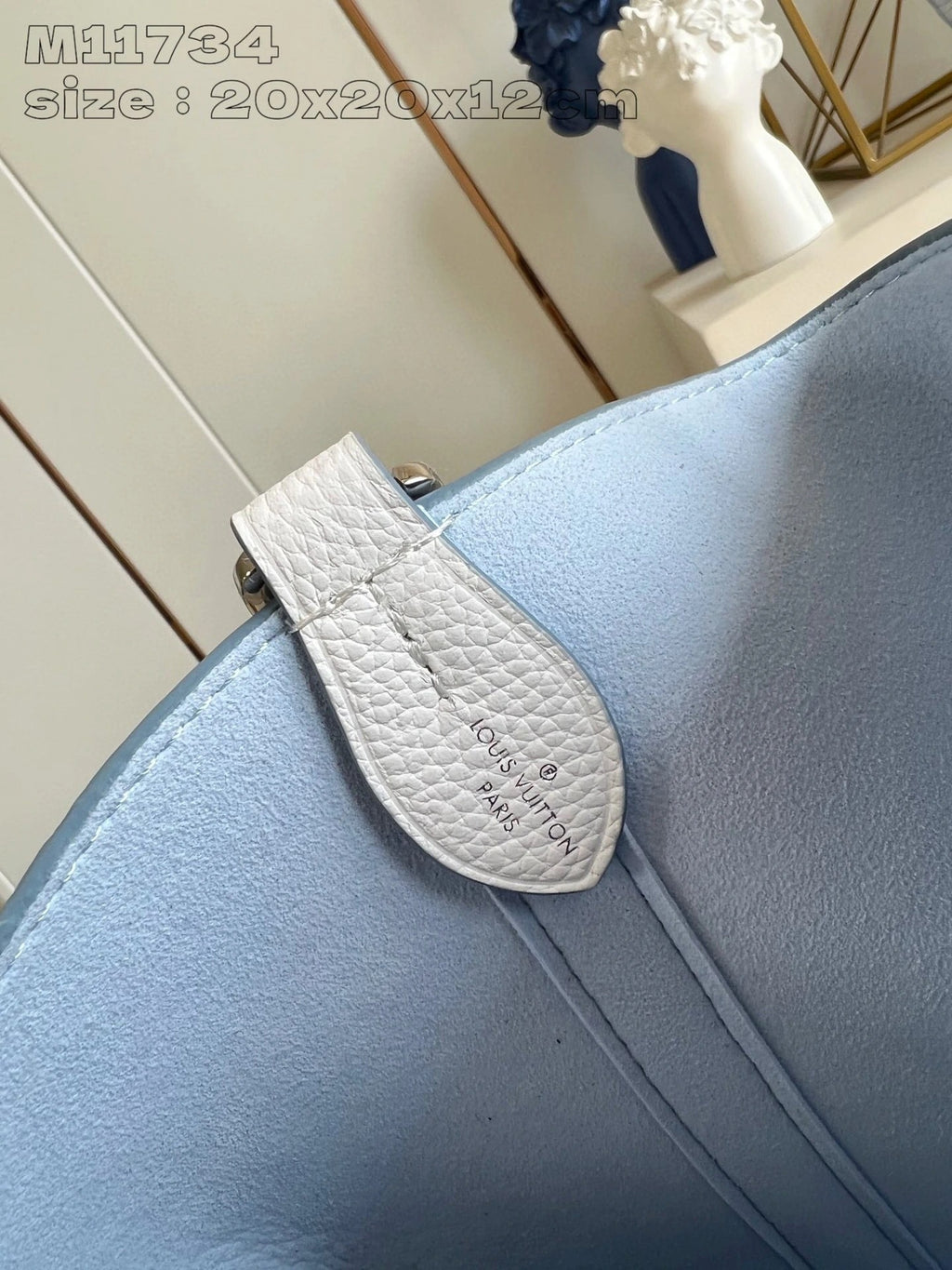 LOUIS VUITTON BAG
