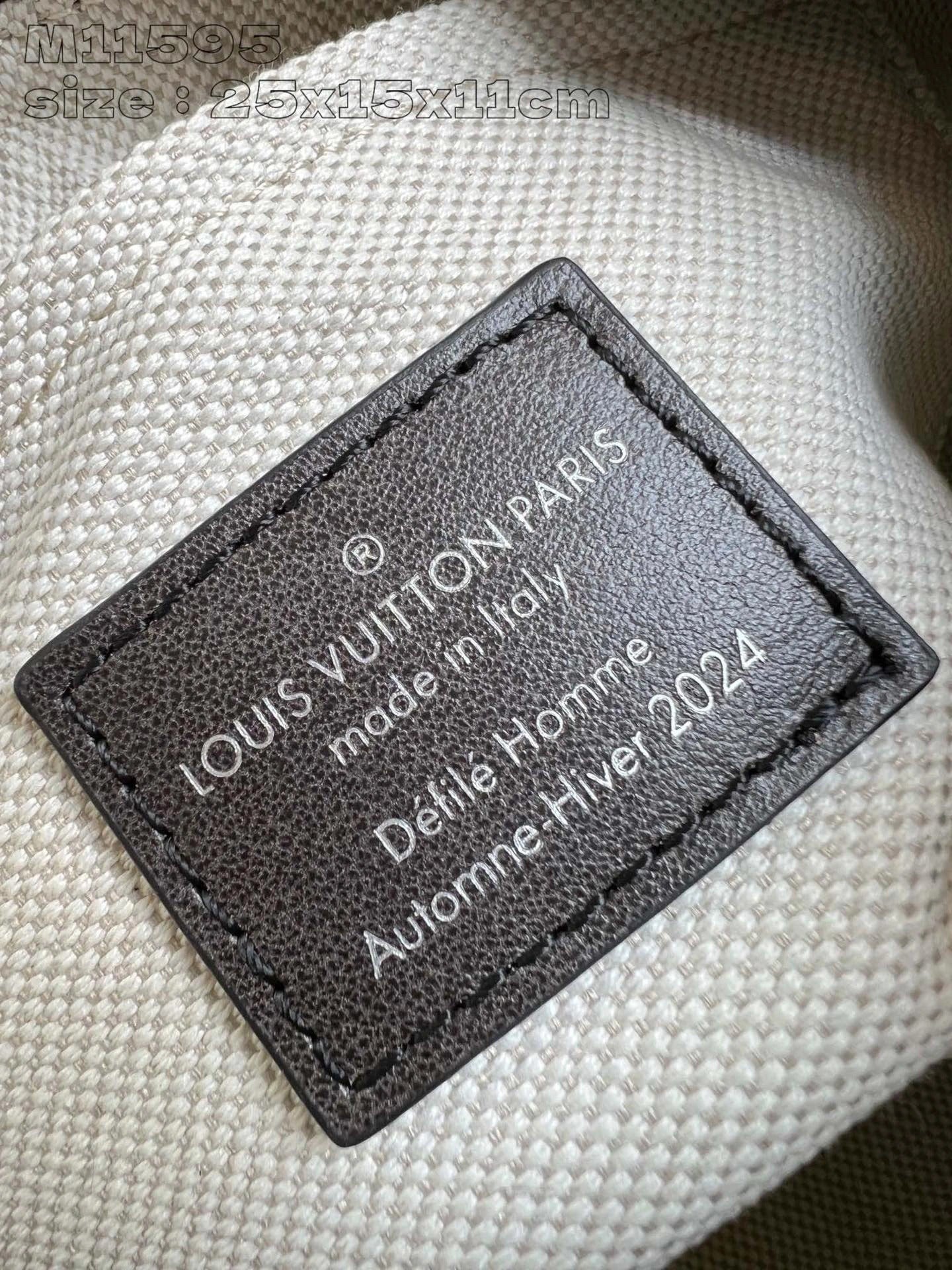 LOUIS VUITTON BAG