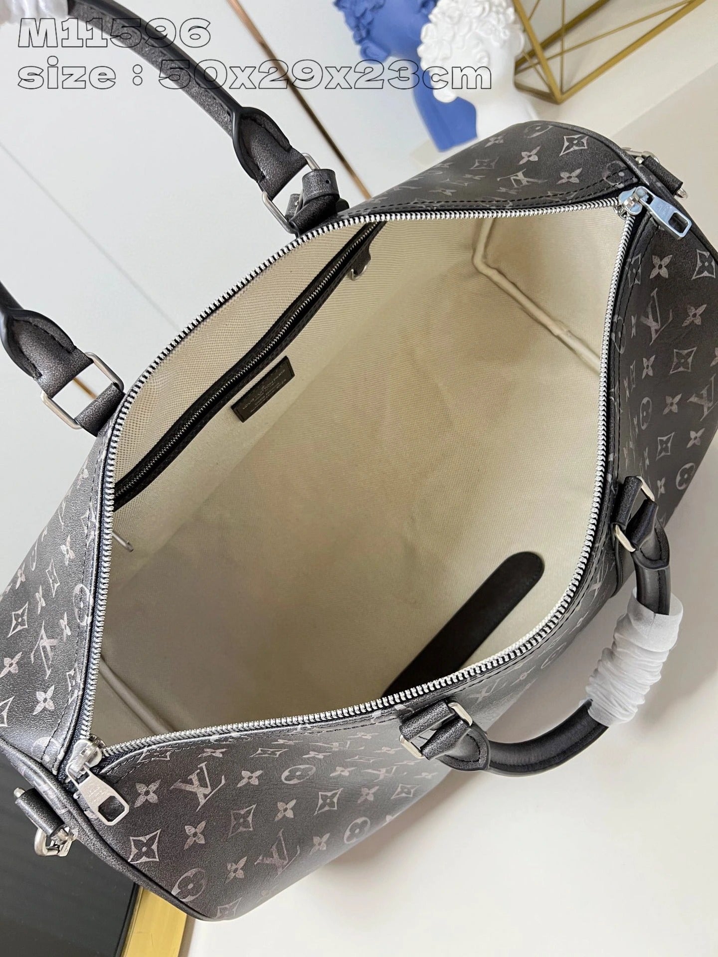 LOUIS VUITTON BAG