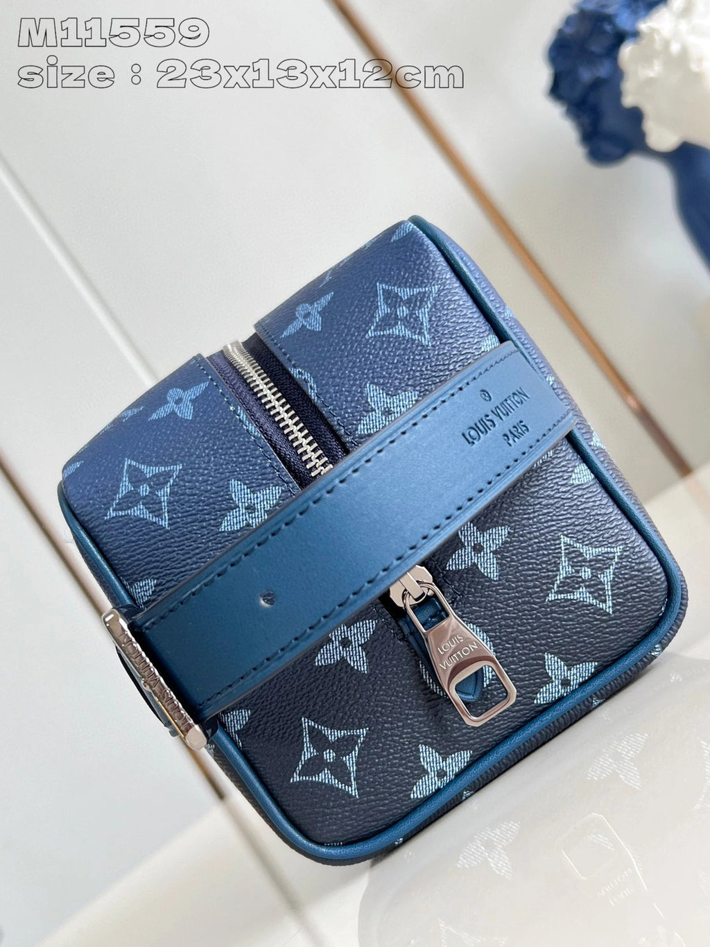 LOUIS VUITTON BAG