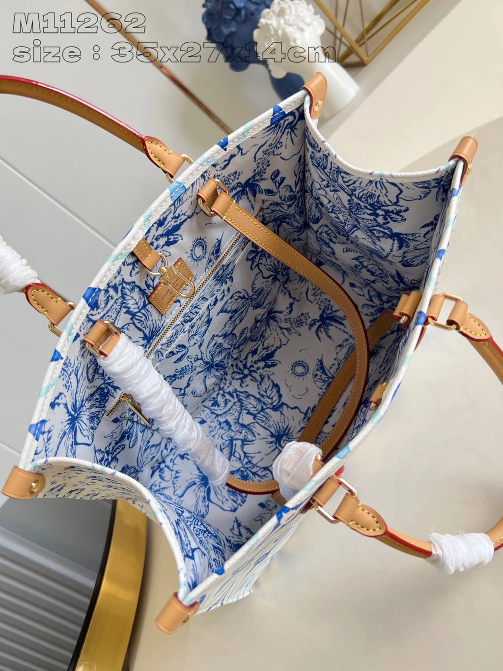 LOUIS VUITTON BAG