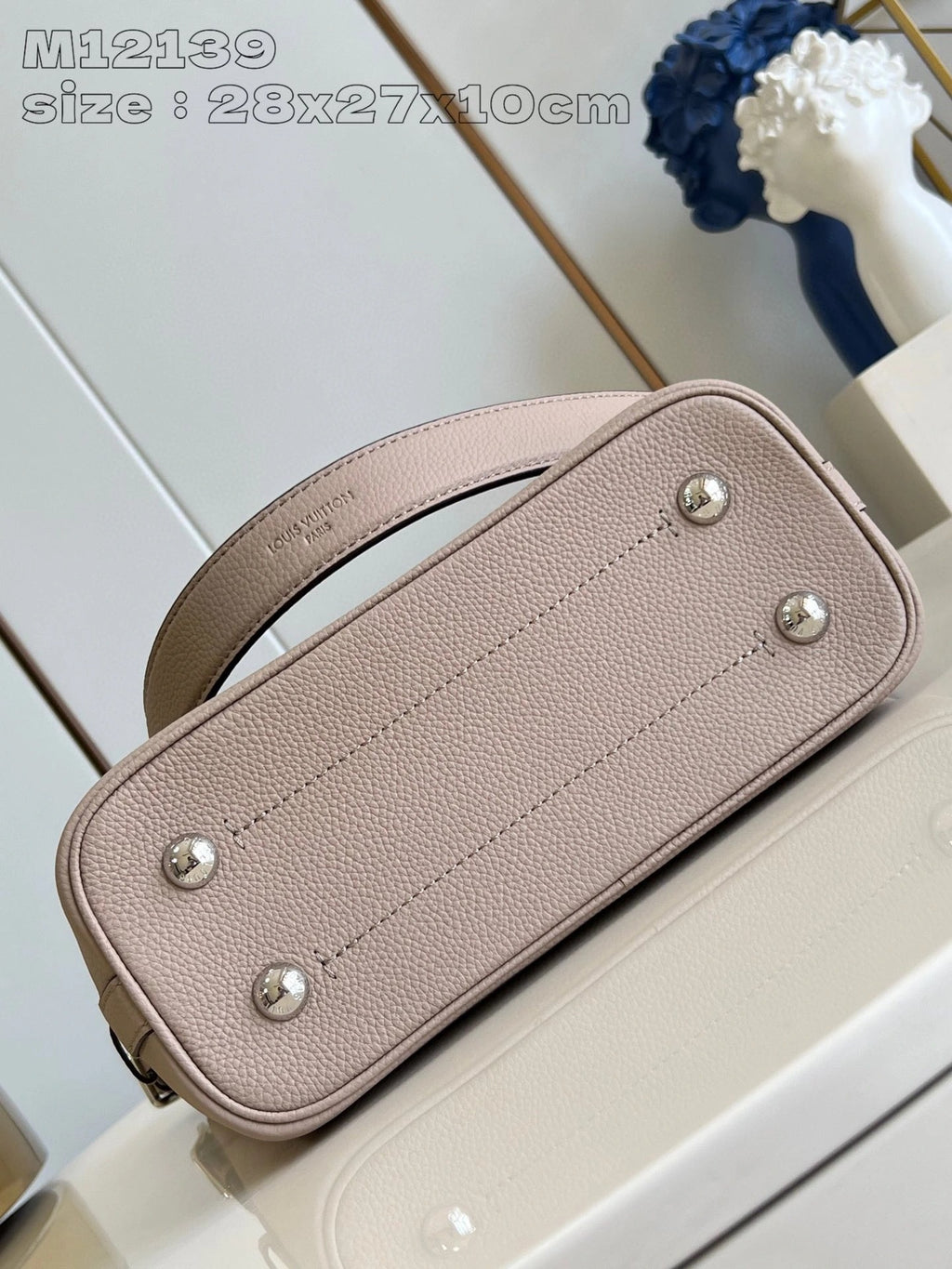 LOUIS VUITTON BAG