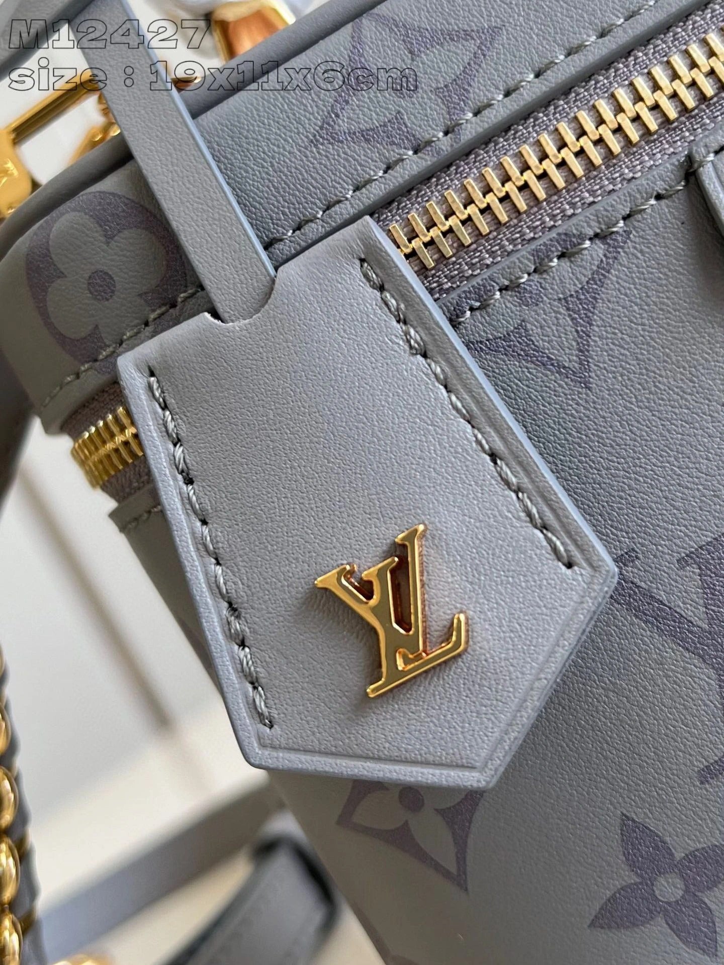 LOUIS VUITTON BAG