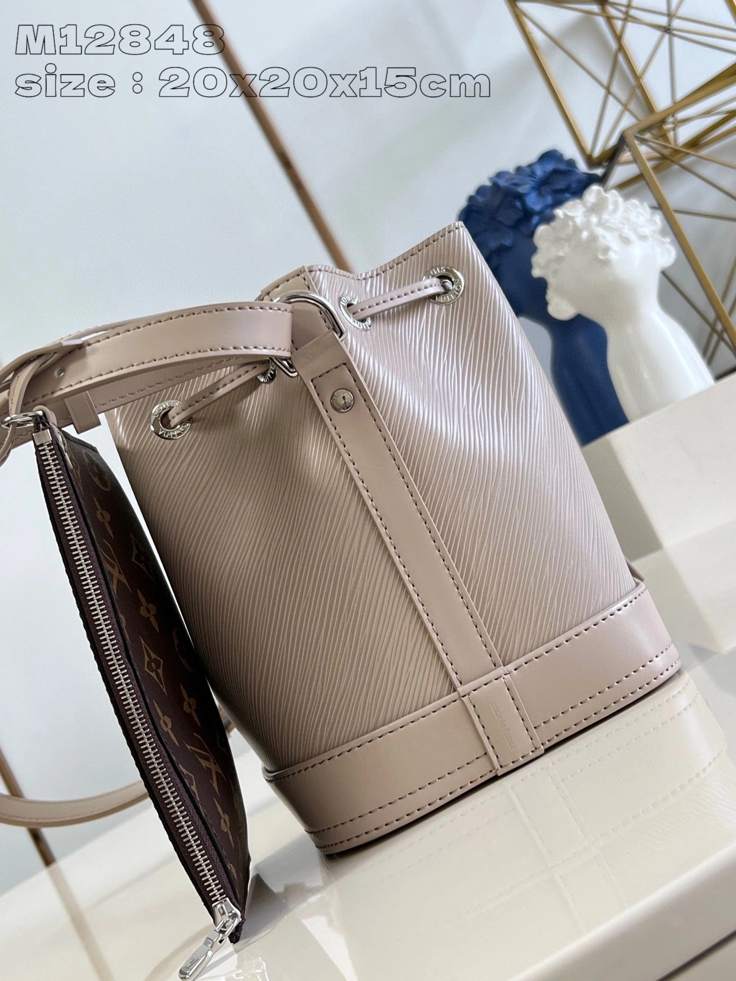 LOUIS VUITTON BAG