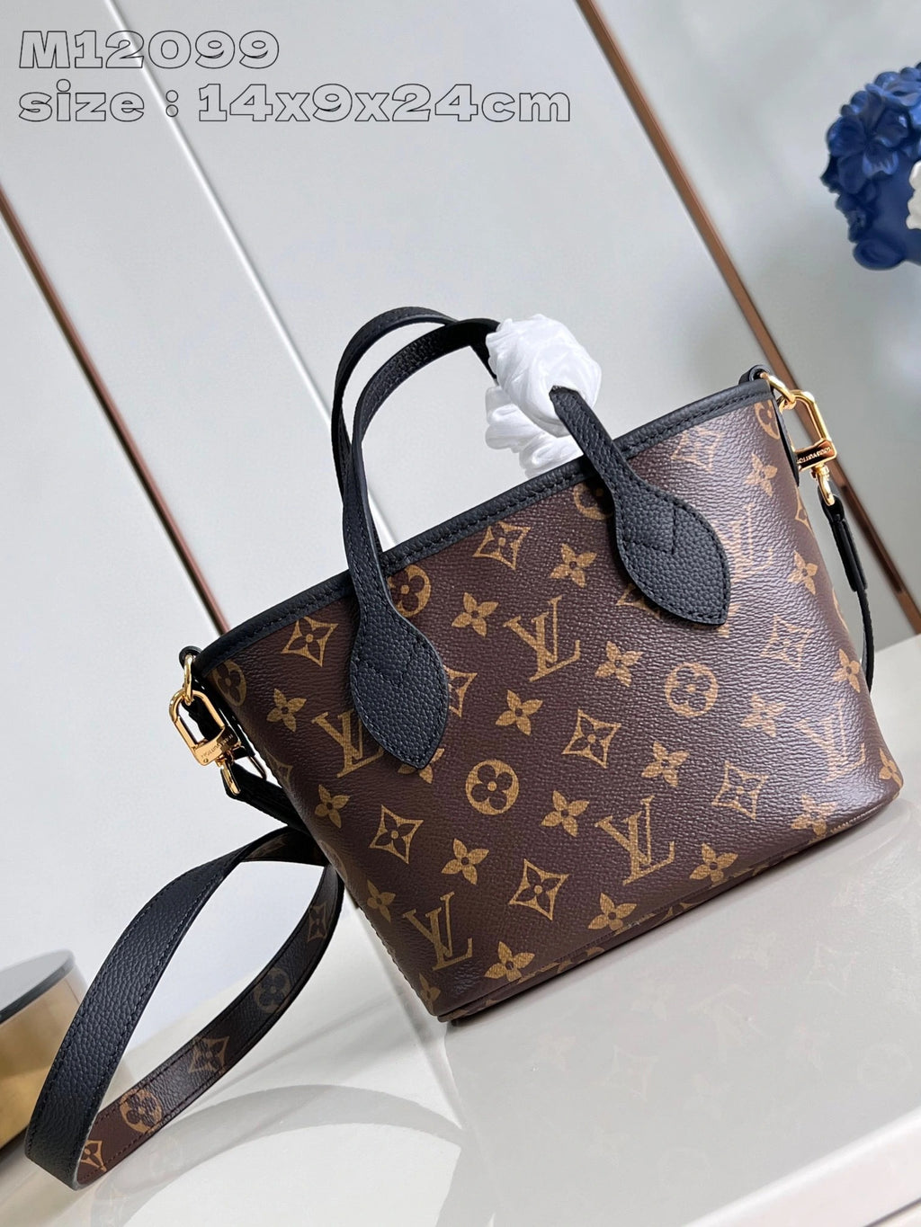 LOUIS VUITTON BAG