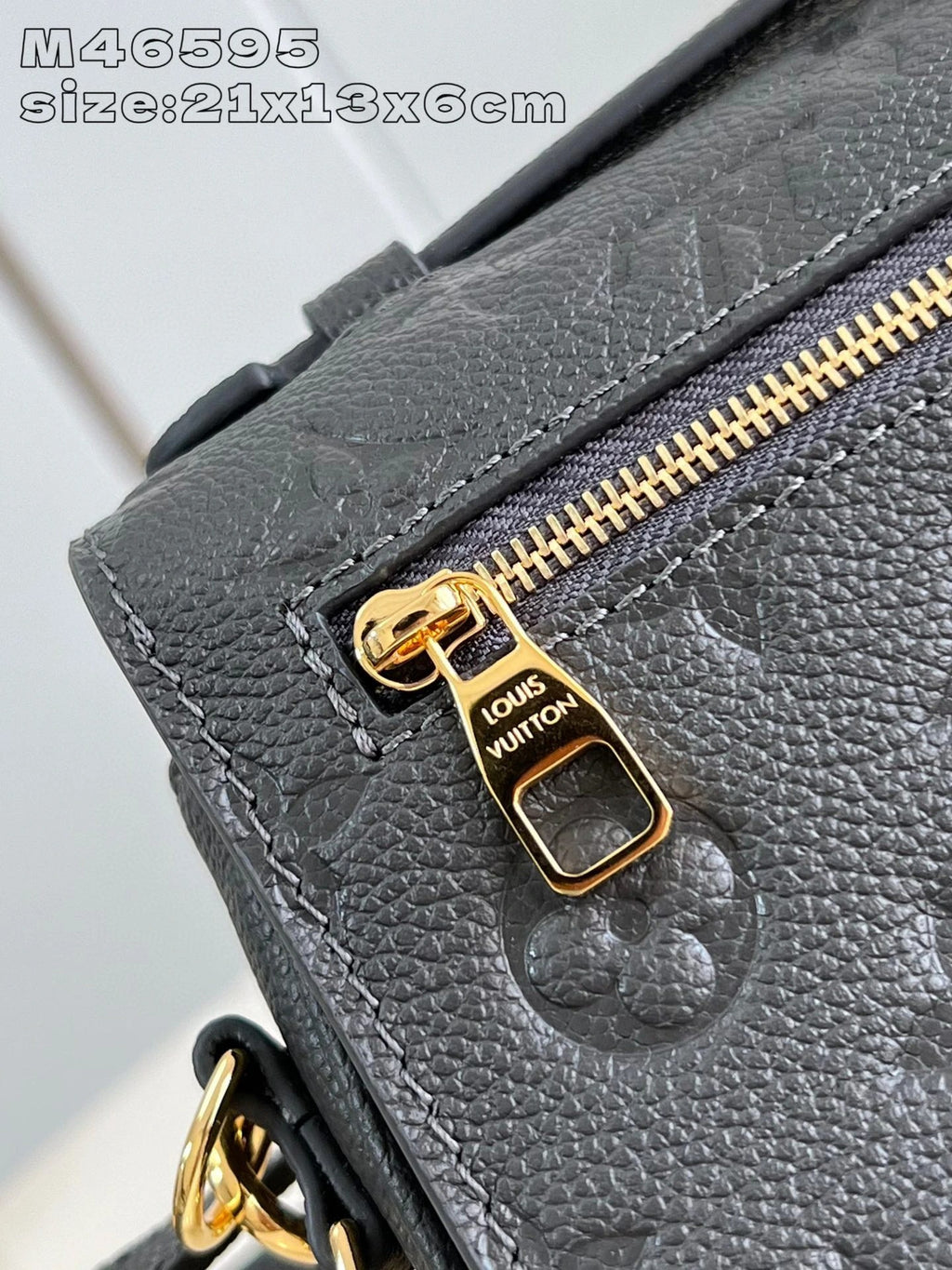 LOUIS VUITTON BAG